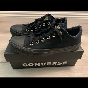 NWT- CONVERSE - CTAS Madison OX - Black